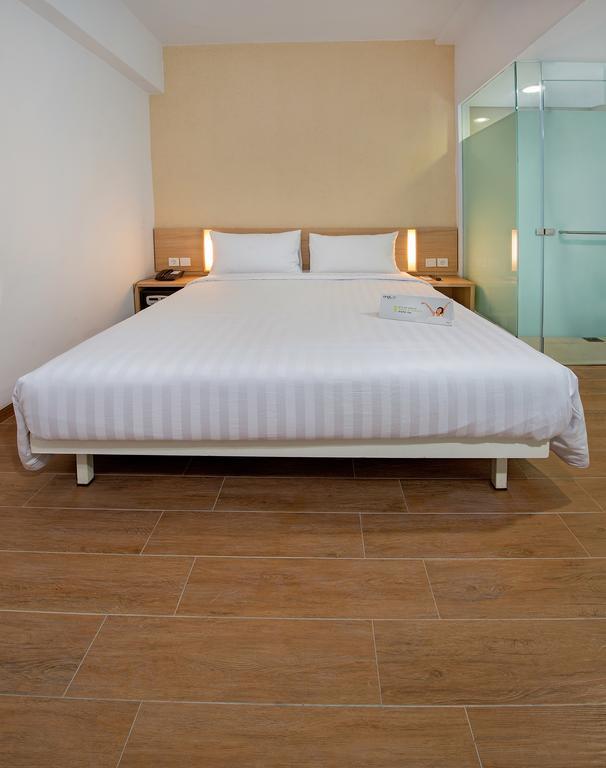 Whiz Prime Hotel Pajajaran Богор Экстерьер фото